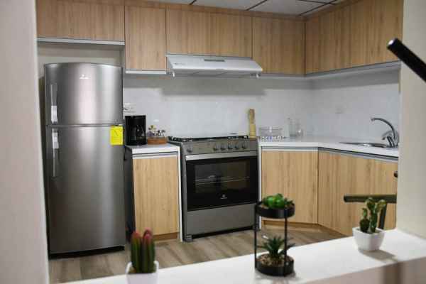 SE RENTA DEPARTAMENTO NUEVO AMOBLADO EN SECTOR  RICAURTE