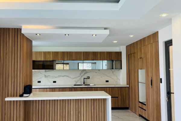 SE VENDE CASA DE LUJO POR ESTRENAR EN CHALLUABAMBA