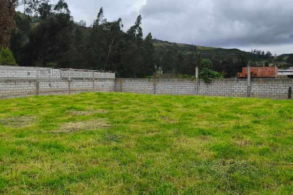 TERRENO EN VENTA EN CARRETERA PANAMERICANA RUMBO A TARQUI