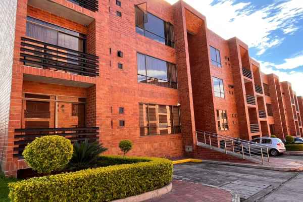 SE VENDE DEPARTAMENTO EN EDIFICIO EXCLUSIVO DE LA CIUDAD