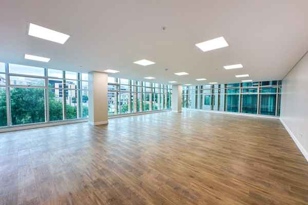 OFICINAS EN VENTA O RENTA EN EL SECTOR DEL ESTADIO DE CUENCA