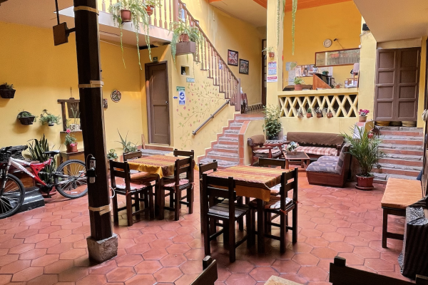 HERMOSA CASA COLONIAL - ESPECTACULAR HOSTAL "LA QUERENCIA"