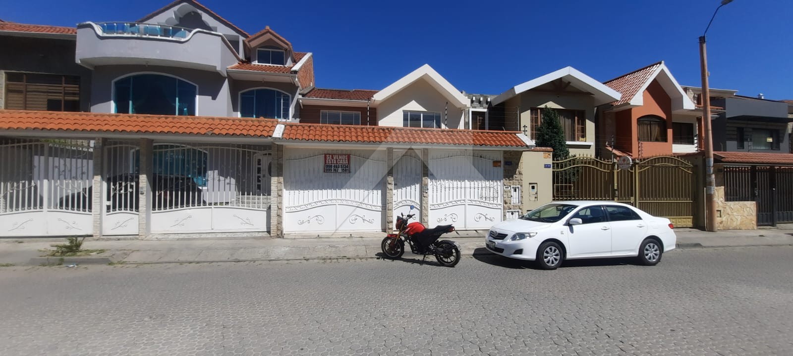 1904 HERMOSA CASA AMPLIA EN VENTA EN EL SECTOR DE RIO SOL